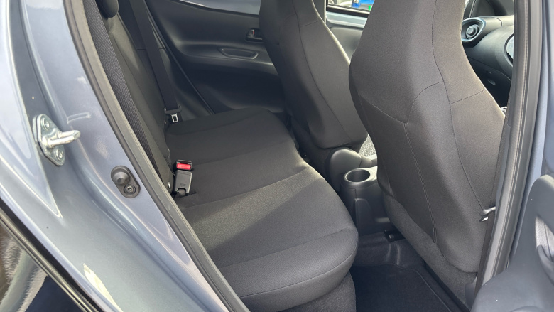 Toyota Aygo X 1.0 VVT-i Edge 5dr Petrol Hatchback